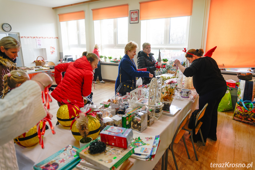 Kiermasz Świąteczny w SP nr 7 w Krośnie