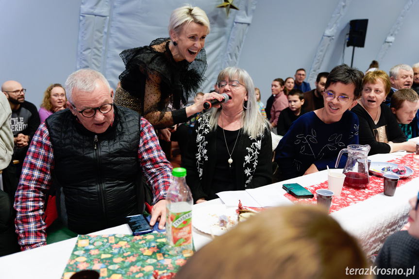 Orszak Kolędników i wspólne kolędowanie w Krośnie