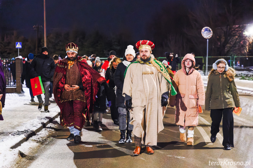 Orszak Kolędników i wspólne kolędowanie w Krośnie