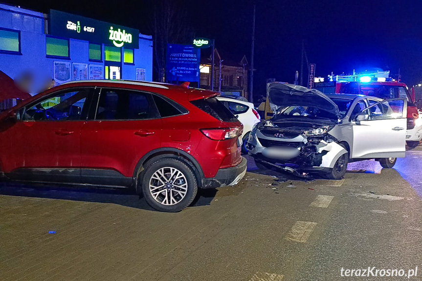 Zderzenie dwóch samochodów na DK28