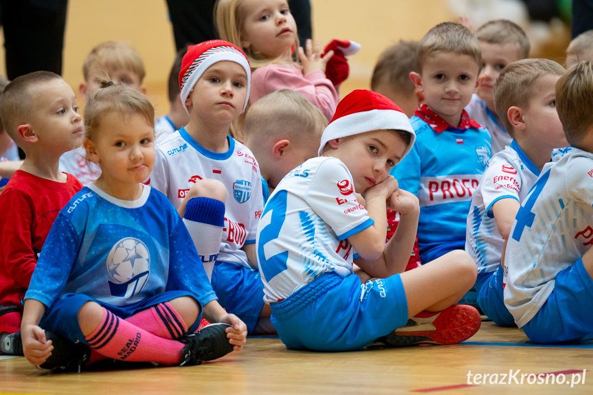 III Mikołajkowe Spotkanie w Głowience "Dzieci z pasją"