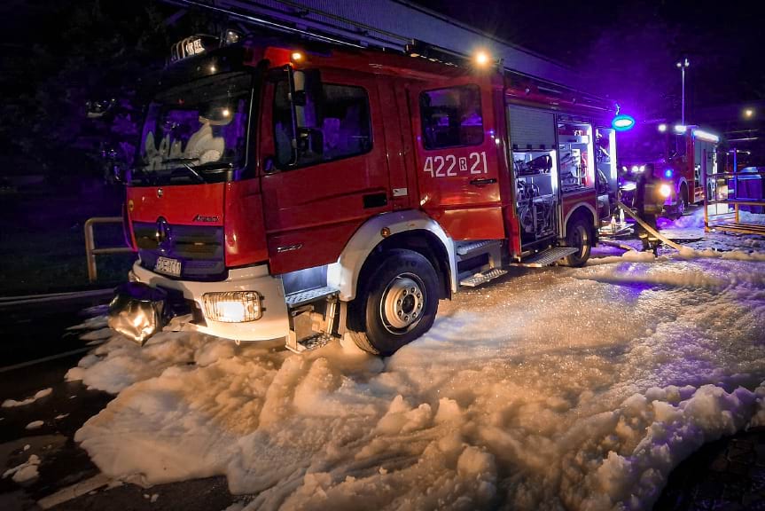 35 zastępów straży pożarnej walczyło z pożarem w Dębicy	