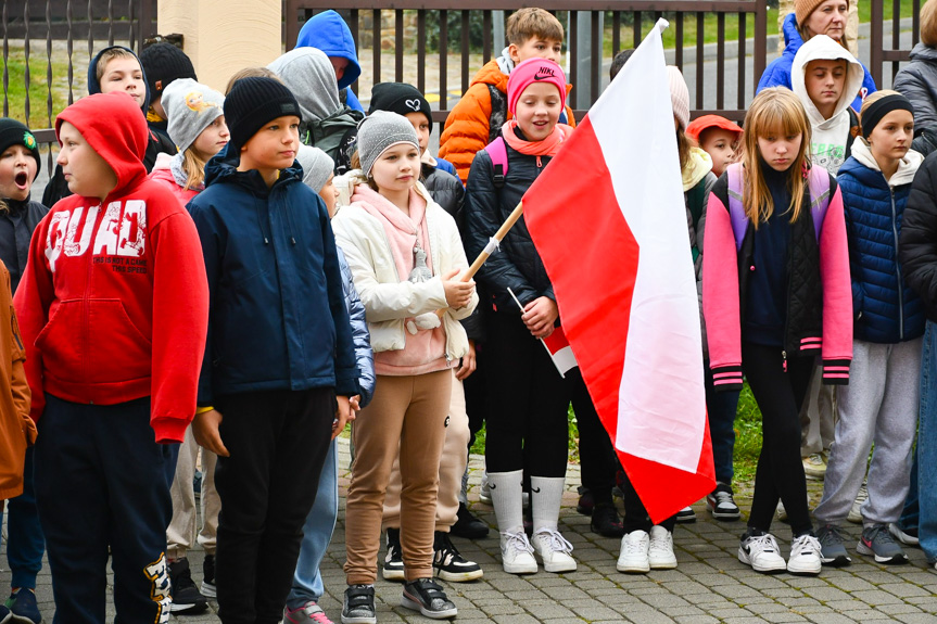 Apel dla Biało-Czerwonej przy LO w Rymanowie i SP w Rymanowie