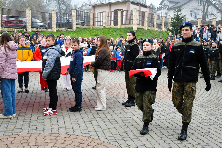 Apel dla Biało-Czerwonej przy LO w Rymanowie i SP w Rymanowie