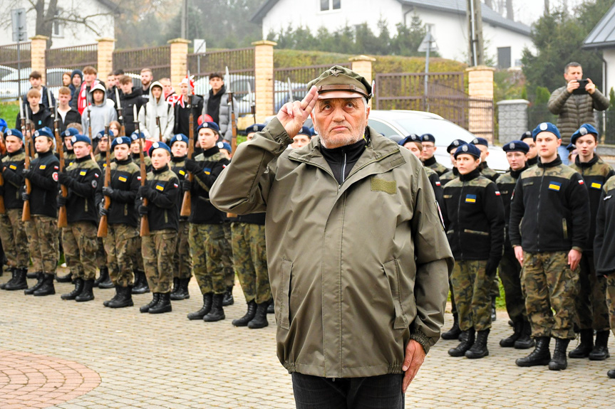 Apel dla Biało-Czerwonej przy LO w Rymanowie i SP w Rymanowie