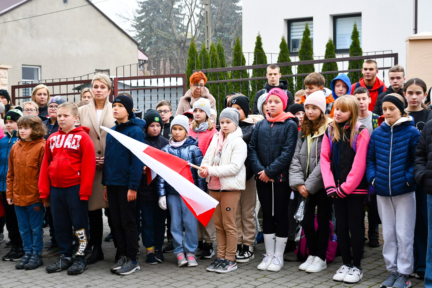 Apel dla Biało-Czerwonej przy LO w Rymanowie i SP w Rymanowie