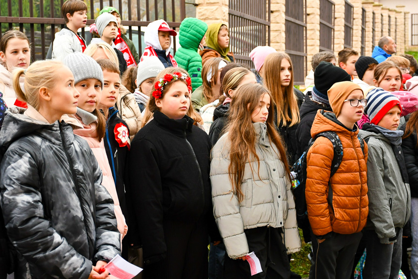 Apel dla Biało-Czerwonej przy LO w Rymanowie i SP w Rymanowie