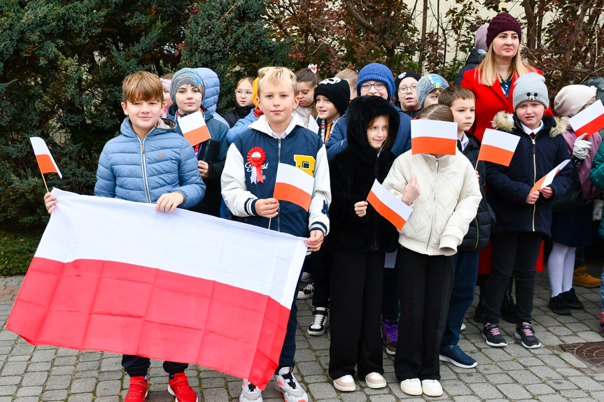 Apel dla Biało-Czerwonej przy LO w Rymanowie i SP w Rymanowie