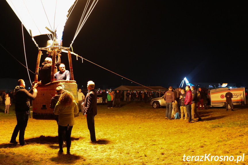 Balony nad Krosnem 2019 - Nocny pokaz balonów