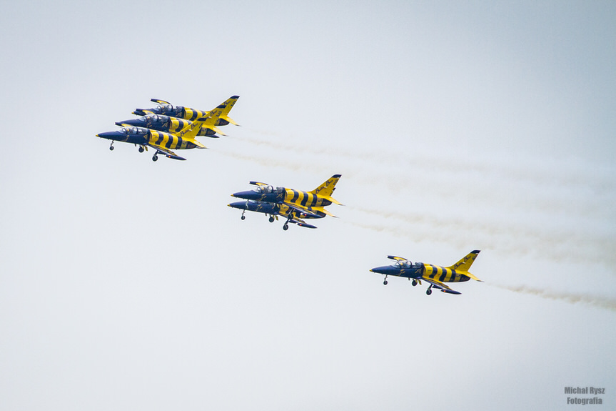 Balony nad Krosnem 2019 - Pokaz Baltic Bees Jet Team