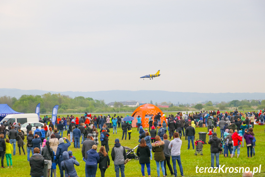 Balony nad Krosnem 2019 - Pokaz Baltic Bees Jet Team