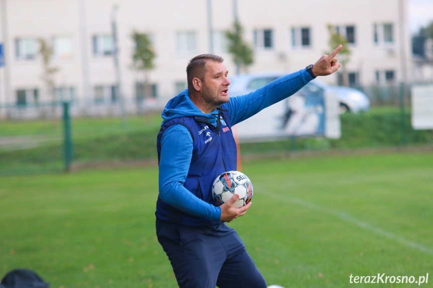 Beniaminek Profbud Krosno - Guzikówka Krosno 7-0