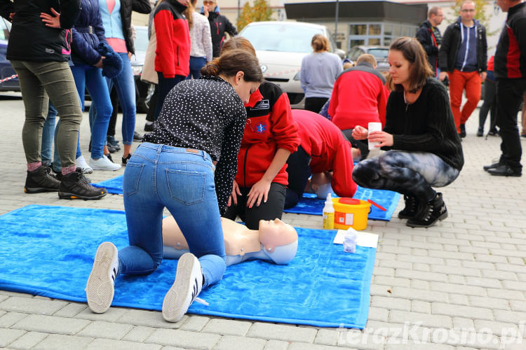 Bicie rekordu w jednoczesnym prowadzeniu akcji resuscytacji krążeniowo-oddechowej