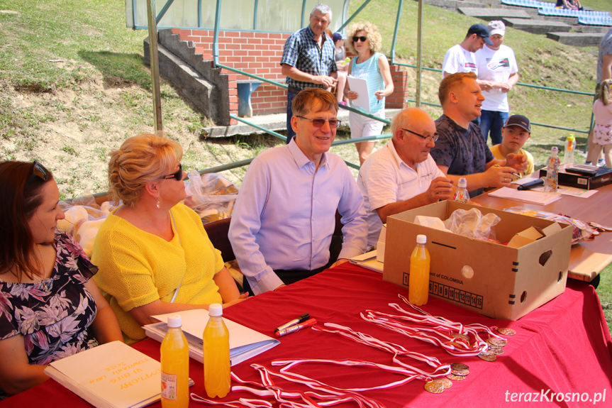 Biegi i piknik z książką w Krościenku Wyżnym