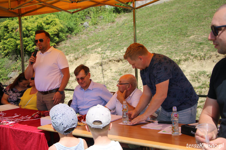 Biegi i piknik z książką w Krościenku Wyżnym