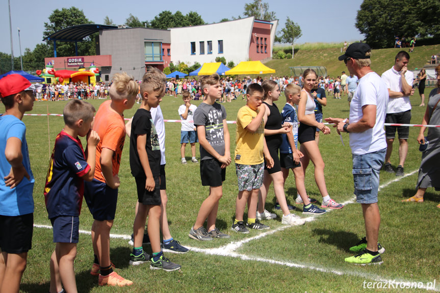 Biegi i piknik z książką w Krościenku Wyżnym