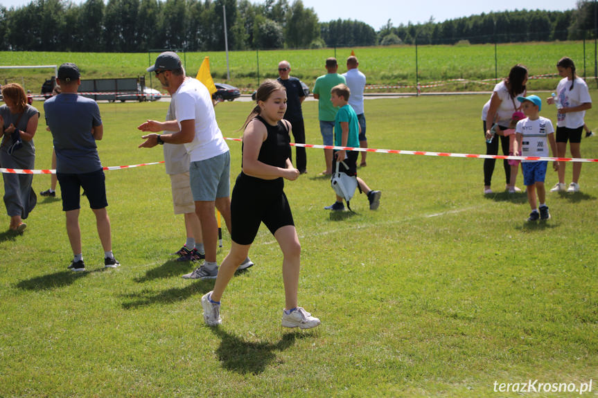 Biegi i piknik z książką w Krościenku Wyżnym