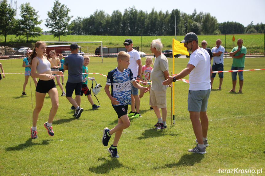 Biegi i piknik z książką w Krościenku Wyżnym