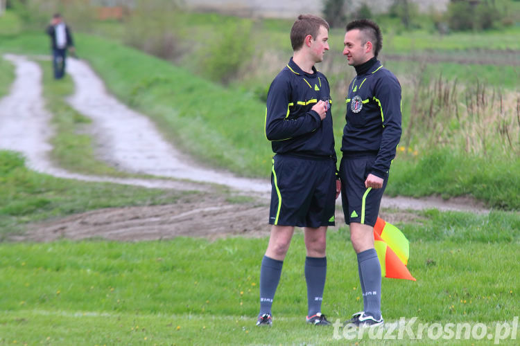 Błękitni Żeglce - LKS Lubatowa 0:0