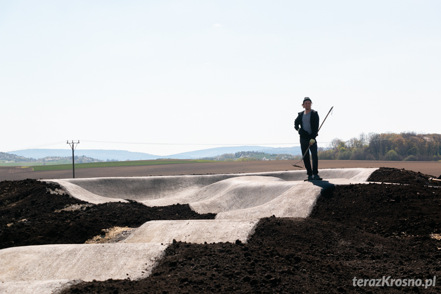 Budowa Pumptracku w Miejscu Piastowym