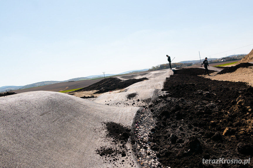 Budowa Pumptracku w Miejscu Piastowym