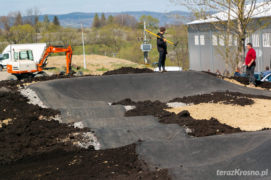 Budowa Pumptracku w Miejscu Piastowym