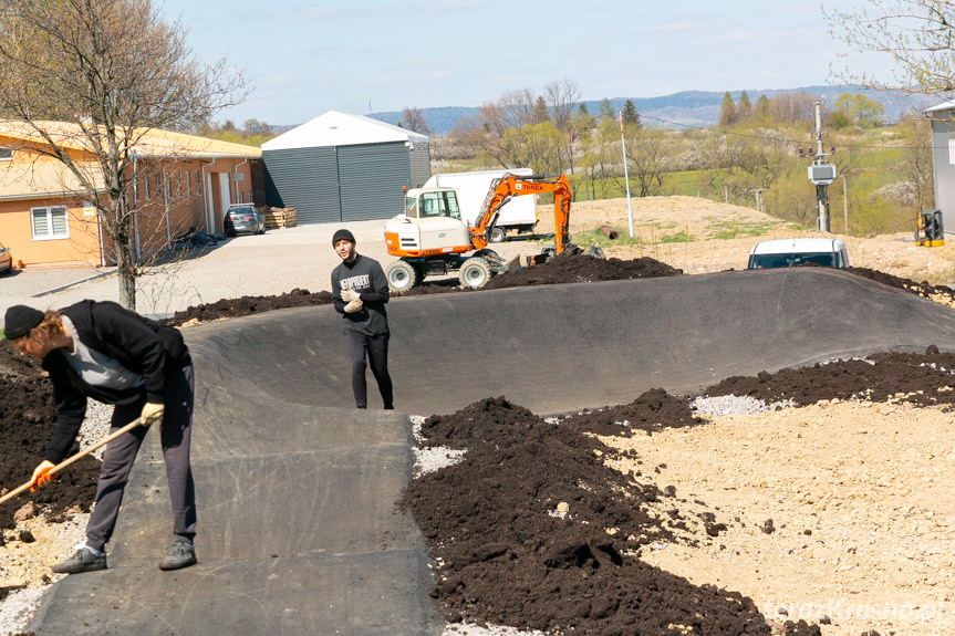 Budowa Pumptracku w Miejscu Piastowym