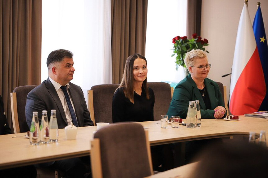 Burmistrz Gminy Jedlicze nagrodził nauczycieli