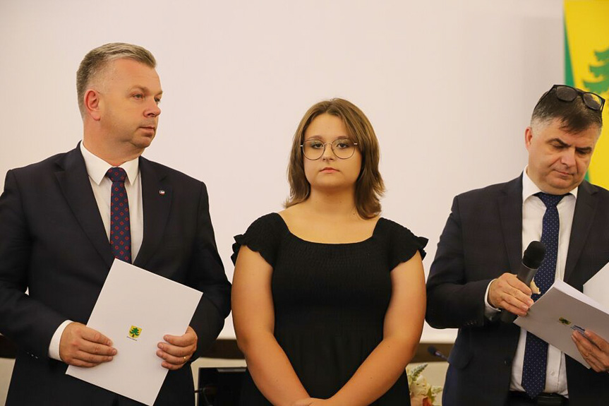 Burmistrz Gminy Jedlicze wręczył stypdendia