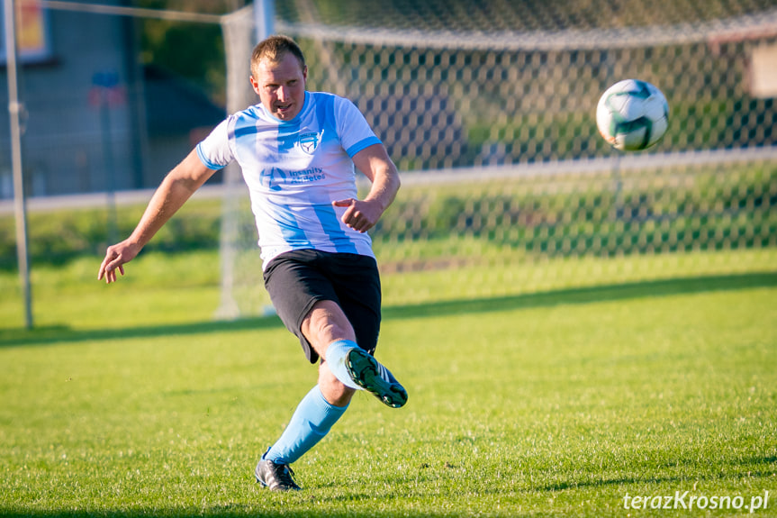 Burza Rogi - LKS Kombornia 4:0