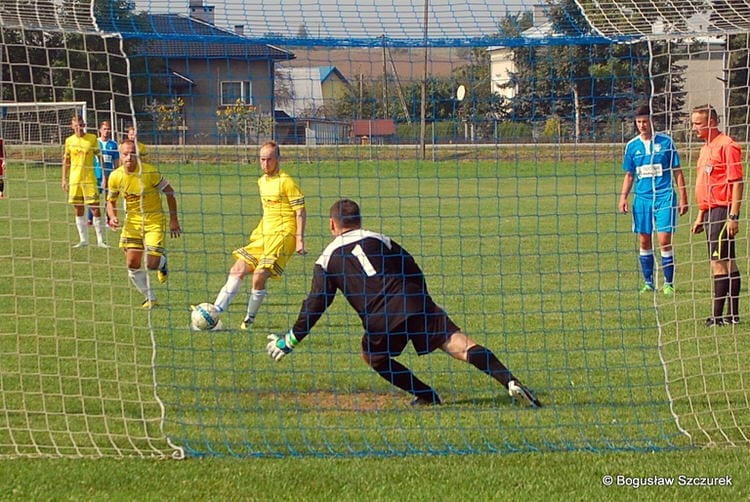 Burza Rogi - LKS Lubatowa 1:2