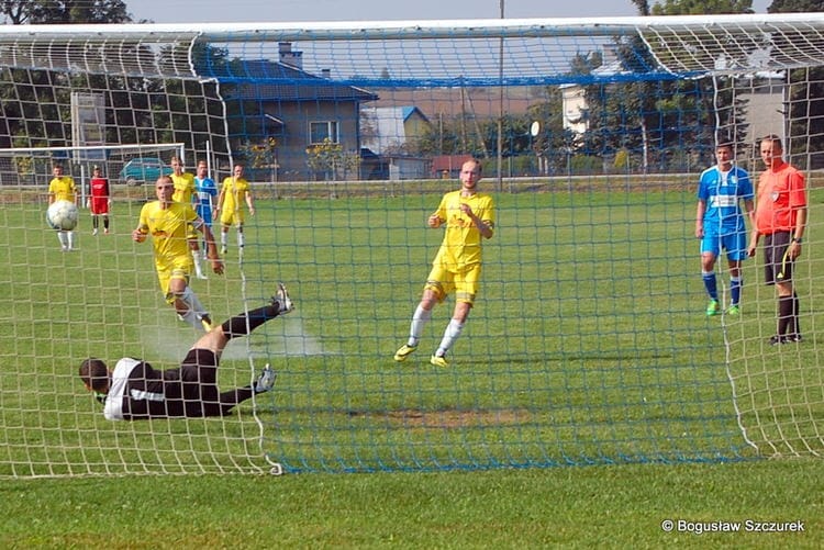 Burza Rogi - LKS Lubatowa 1:2