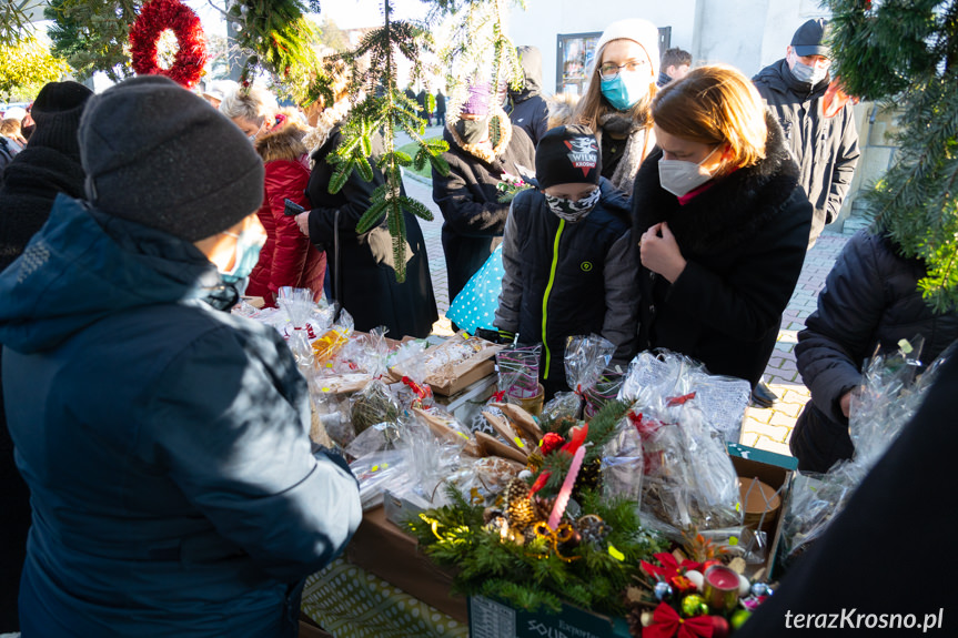 Charytatywny Kiermasz Bożonarodzeniowy w Zręcinie