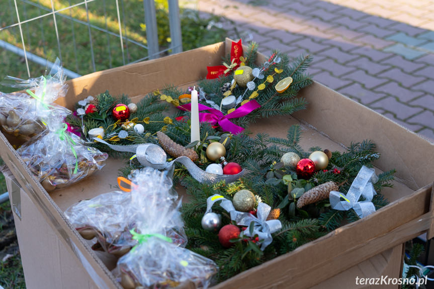 Charytatywny Kiermasz Bożonarodzeniowy w Zręcinie