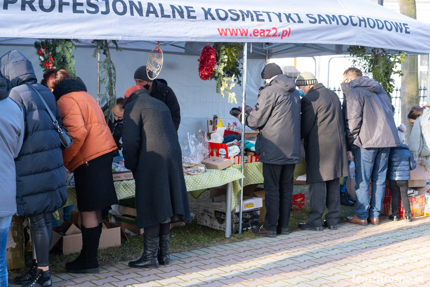 Charytatywny Kiermasz Bożonarodzeniowy w Zręcinie