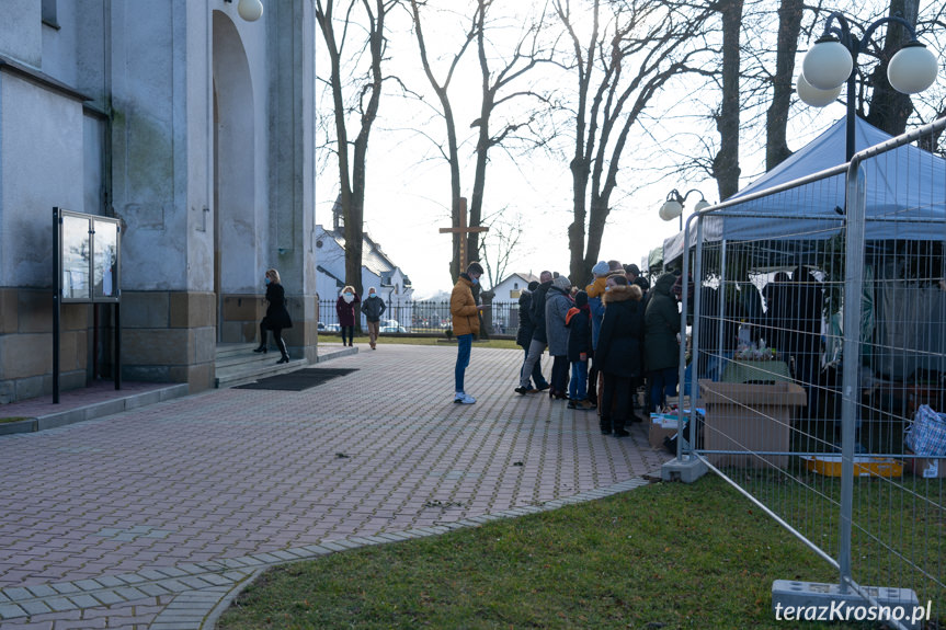 Charytatywny Kiermasz Bożonarodzeniowy w Zręcinie