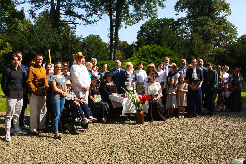 Dukla. Czytali powieść Nad Niemnem