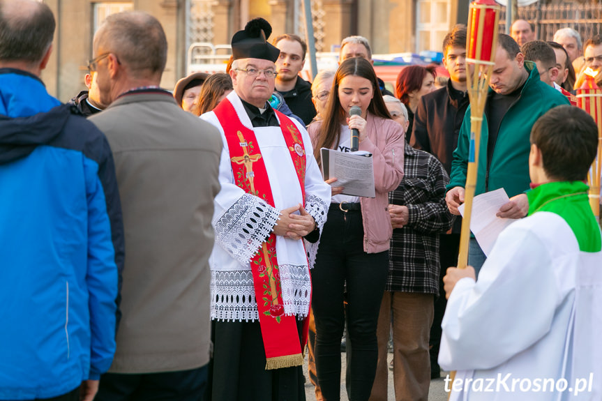 Droga krzyżowa w Zręcinie