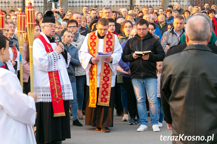 Droga krzyżowa w Zręcinie