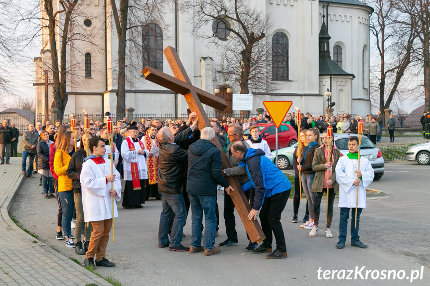 Droga krzyżowa w Zręcinie