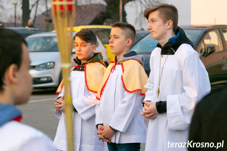 Droga krzyżowa w Zręcinie