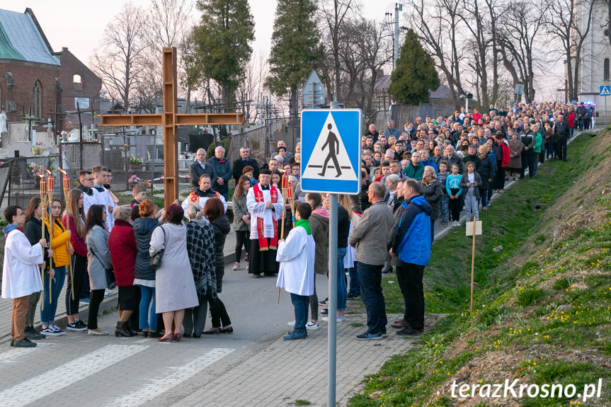 Droga krzyżowa w Zręcinie