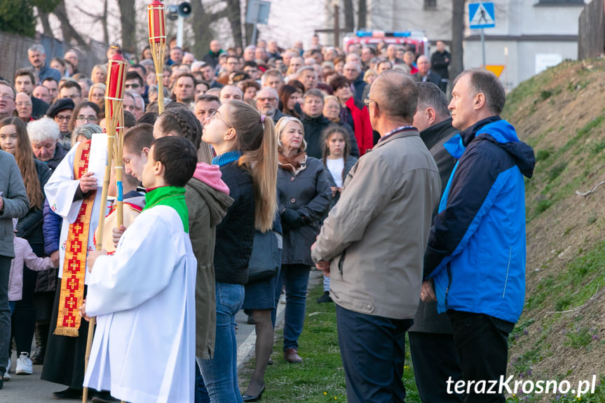 Droga krzyżowa w Zręcinie