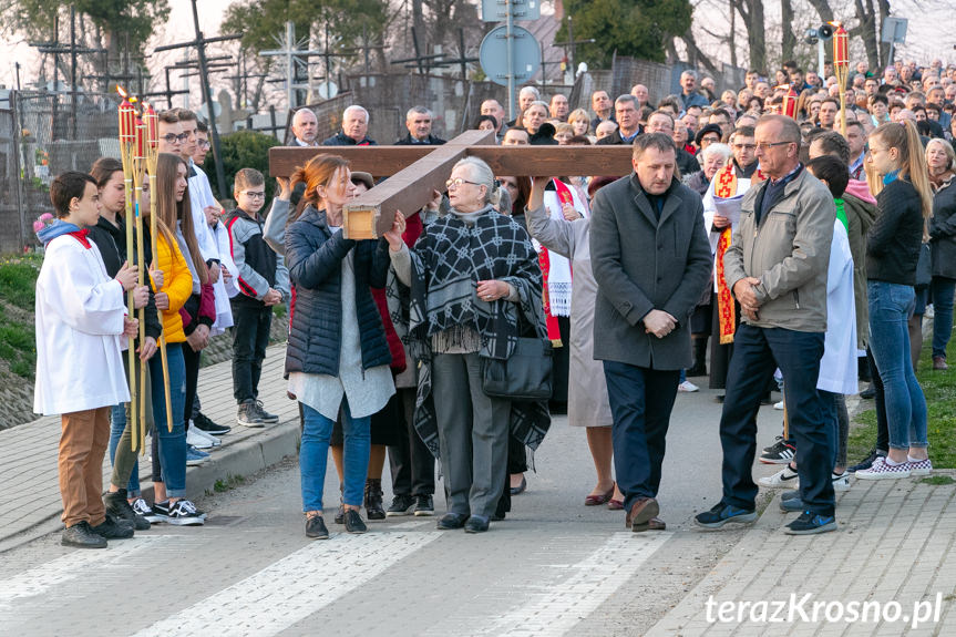 Droga krzyżowa w Zręcinie