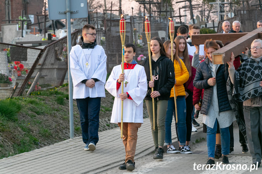 Droga krzyżowa w Zręcinie