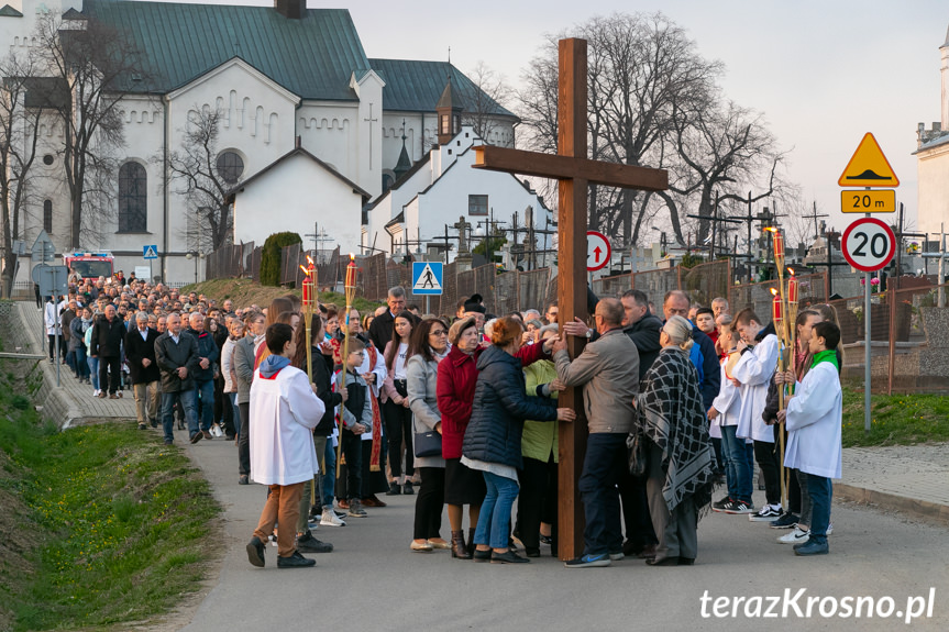 Droga krzyżowa w Zręcinie