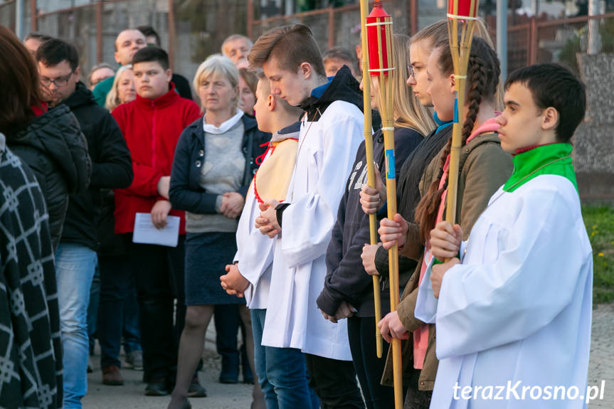 Droga krzyżowa w Zręcinie