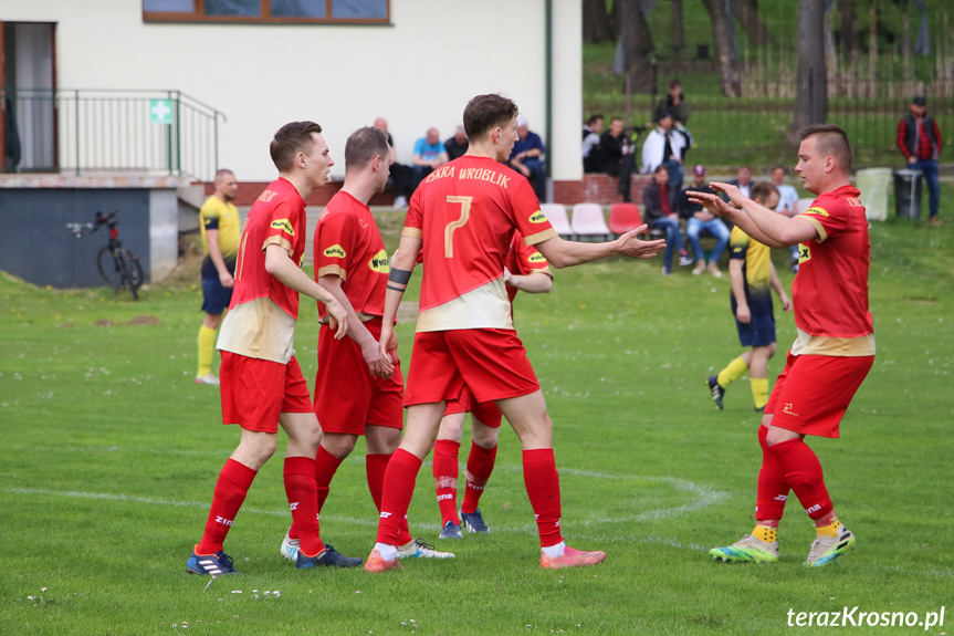 Dwór Kombornia - Iskra Wróblik Szlachecki 2:11