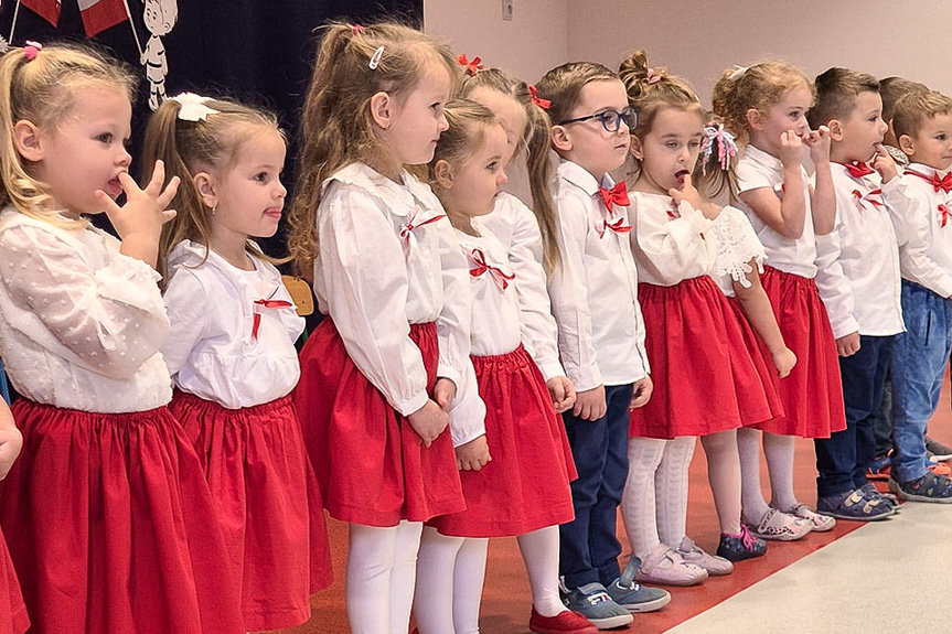 Dzień Niepodległości w Przedszkolu w Lubatowej