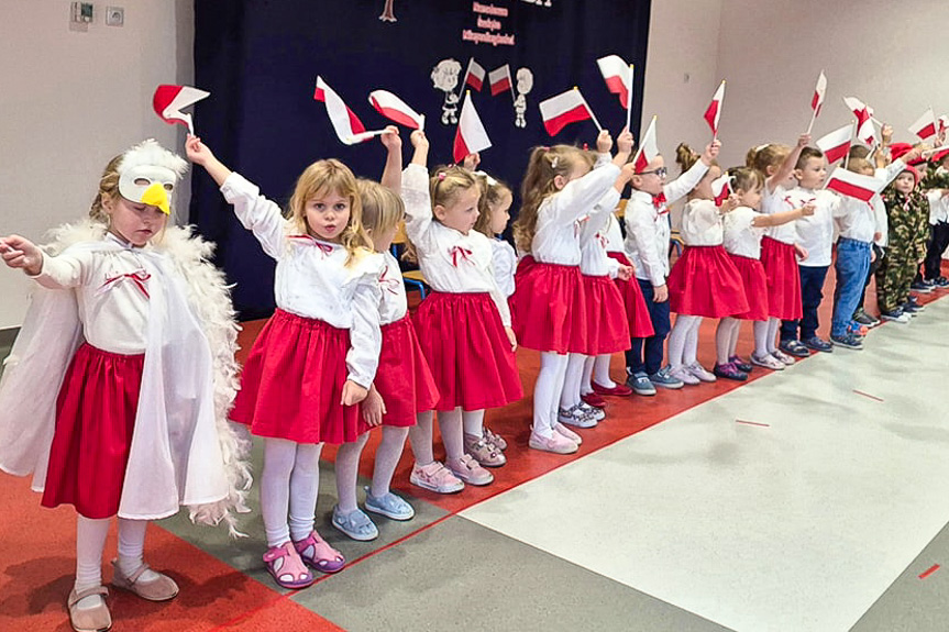 Dzień Niepodległości w Przedszkolu w Lubatowej